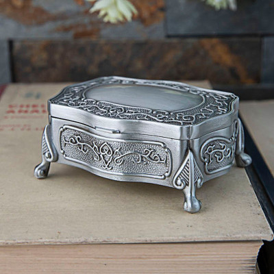 Antique Victorian Engraved Ring Box