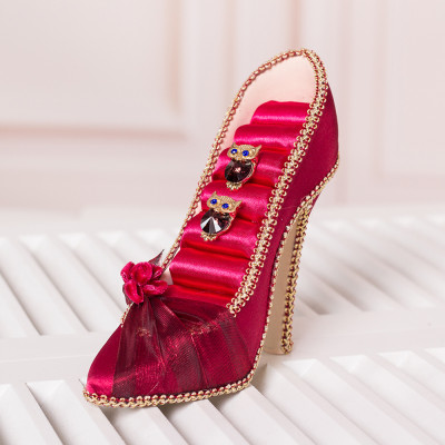 High-Heeled Ring Holder - Unique Jewelry Display, Elegant Home Decor