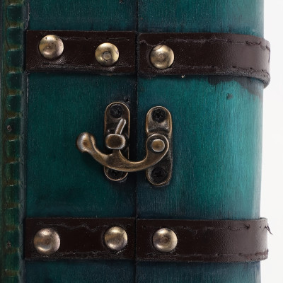 Vintage Wooden Treasure Chest with Decorative Clasps - Unique Storage Box for Jewelry & Keepsakes