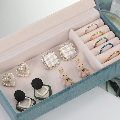 Cute Heart-Shaped Velvet Sofa Jewelry Storage Box