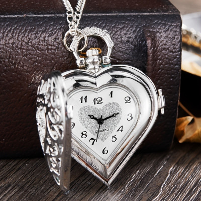 Heart-Shaped Pocket Watch Necklace - Vintage Elegance