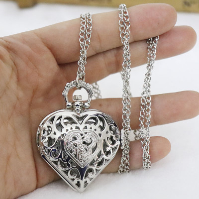 Heart-Shaped Pocket Watch Necklace - Vintage Elegance